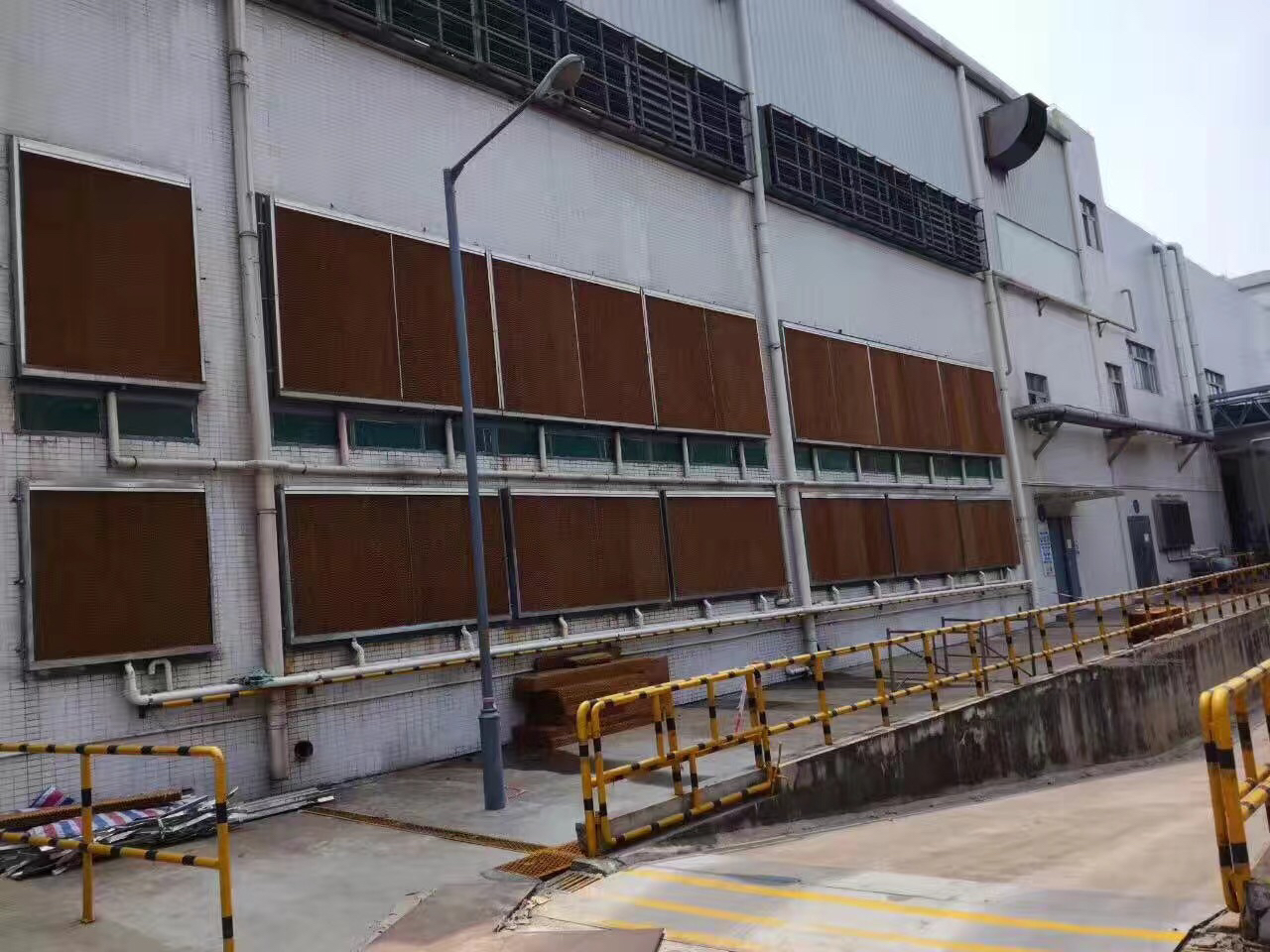 佛山某模具厂降温水帘安装案例